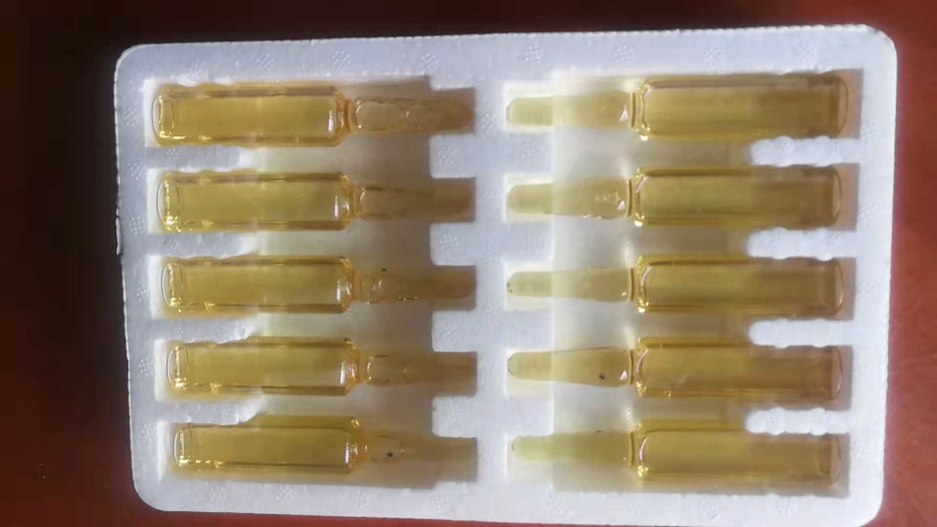 熱毒消炎康注射液，獨(dú)特的進(jìn)口增效因子組方對(duì)各種動(dòng)物熱毒炎癥注射后快速見(jiàn)效，注射一次就搞定的獸醫(yī)常備殺手锏王牌級(jí)別藥物